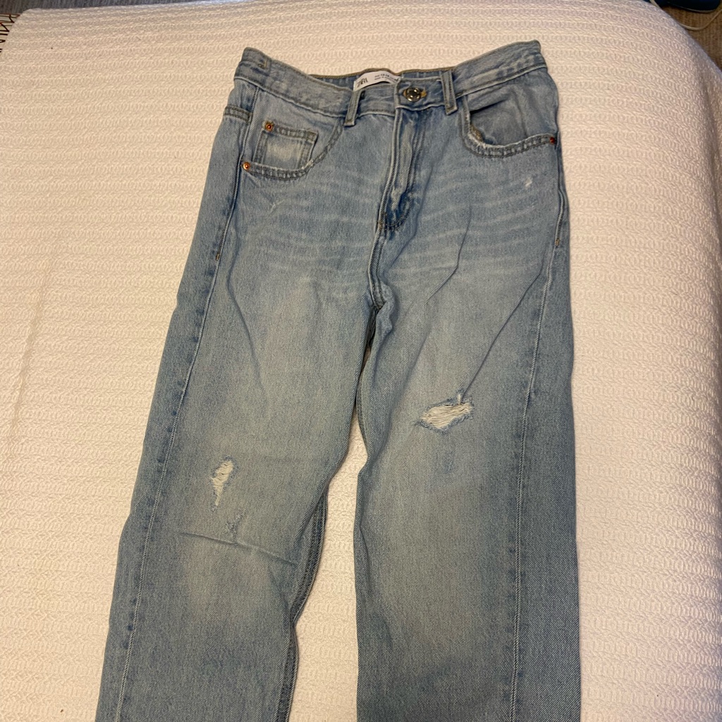 Zara Mom Fit Jeans- 13-14 Years Old